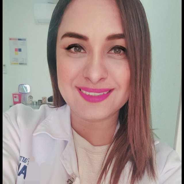 Maria Cristina Salazar Vera, Médico general La Piedad
