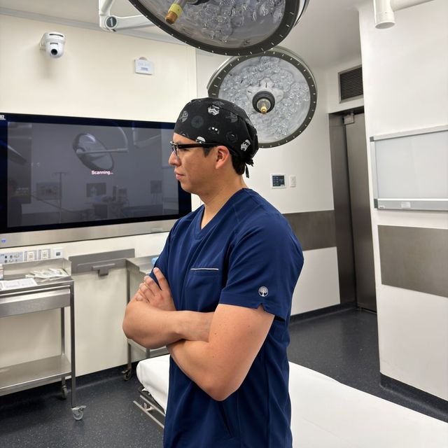 Oscar Alejandro Sánchez García, Cirujano oncólogo Santiago de Querétaro