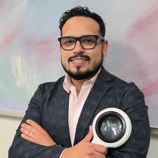 Ampliar imagen: Axel Daniel Velázquez Ramos, Dermatólogo Torreon