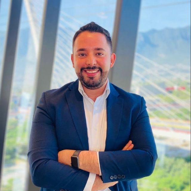 Héctor Moreno, Psicólogo Monterrey