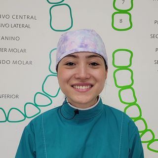 Ampliar imagen: Denisse Parada Longoria, Dentista - Odontólogo León