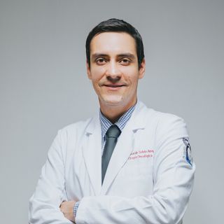 Eduardo Sotelo Anaya, Cirujano oncólogo Guadalajara