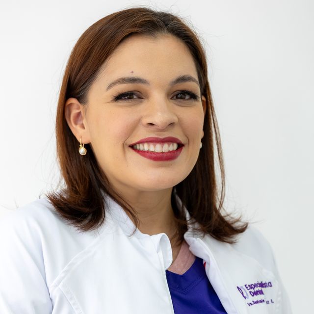 Stephanie S. Ramirez Salcedo, Dentista - Odontólogo Benito Juárez