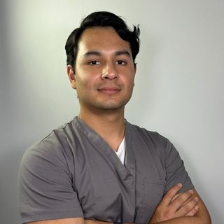 Ampliar imagen: Mario Ernesto Olivas Valdez, Dentista - Odontólogo San Jose del Cabo