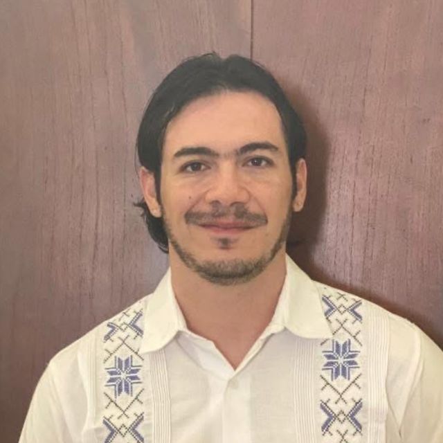 Hugo Munguía Guízar, Psicólogo Yucatan