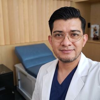 Ricardo de Jesus Altamirano Mendoza, Ortopedista Morelia