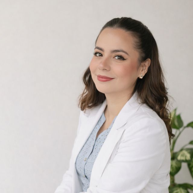 Iris Ailed Valadez Martinez, Nutriólogo León