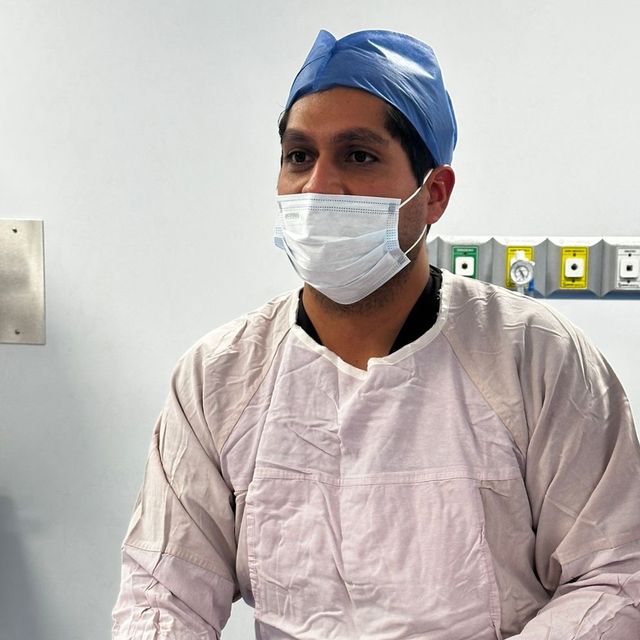 Christopher Flores Gómez, Cirujano general Guadalajara