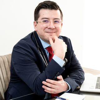 Dr. Enrique Alavez Torres