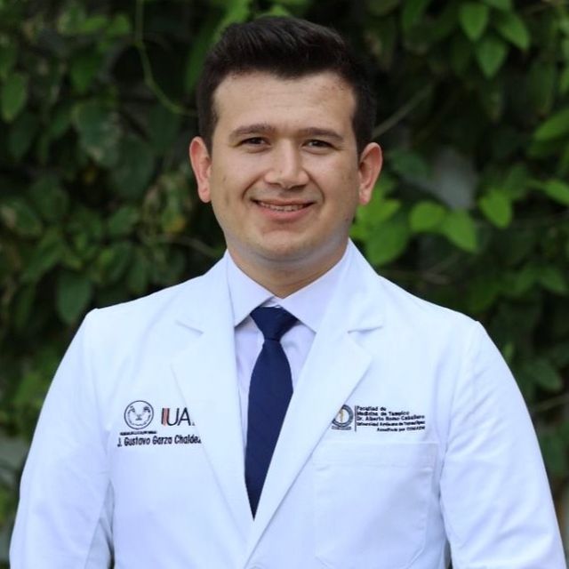 Jesus Gustavo Garza Chaidez, Médico general Monterrey