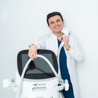 Ampliar imagen: Carlos Guillermo Miranda Montiel, Médico general Juriquilla