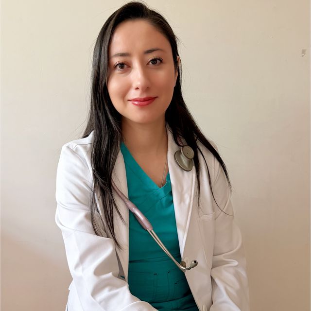 Alejandra Elizabeth Leon Miranda, Nefrólogo Azcapotzalco