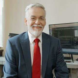 Ampliar imagen: Antonio Costilla Esquivel, Psiquiatra Monterrey