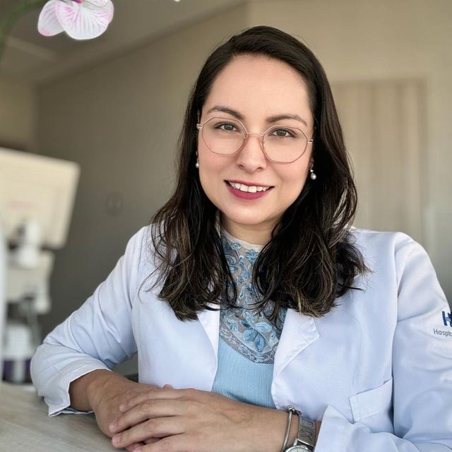 María Teresa Cibrian Pichardo, Ginecólogo Santiago de Querétaro