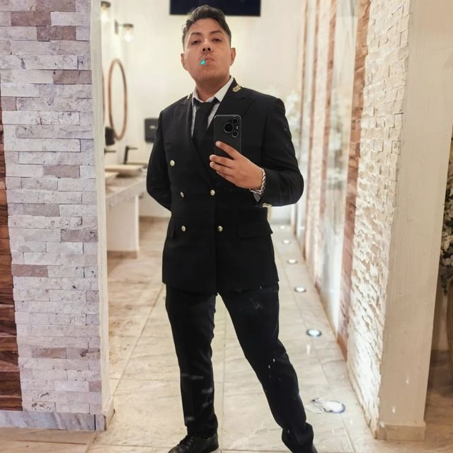 Uriel Alberto  Flores González , Psicólogo Guadalajara