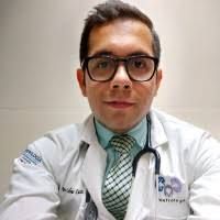 Dr. César Castaños Cuevas