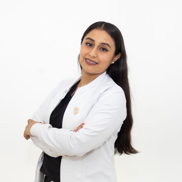 Cindy Michelle Montaño León, Dentista - Odontólogo Tijuana