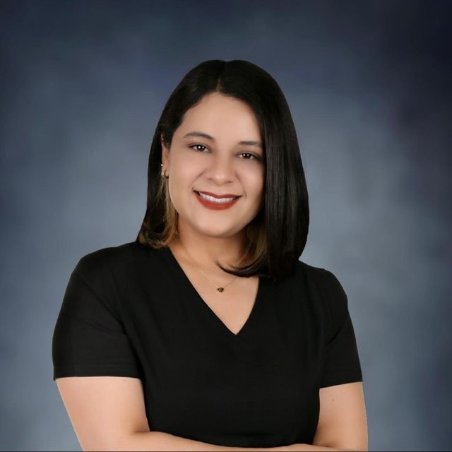 Kenia Yaiza Lopez Vazquez, Dentista - Odontólogo Mexicali