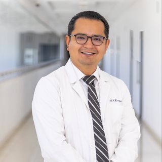 Uriel Rivas, Cirujano oncólogo Ciudad de México