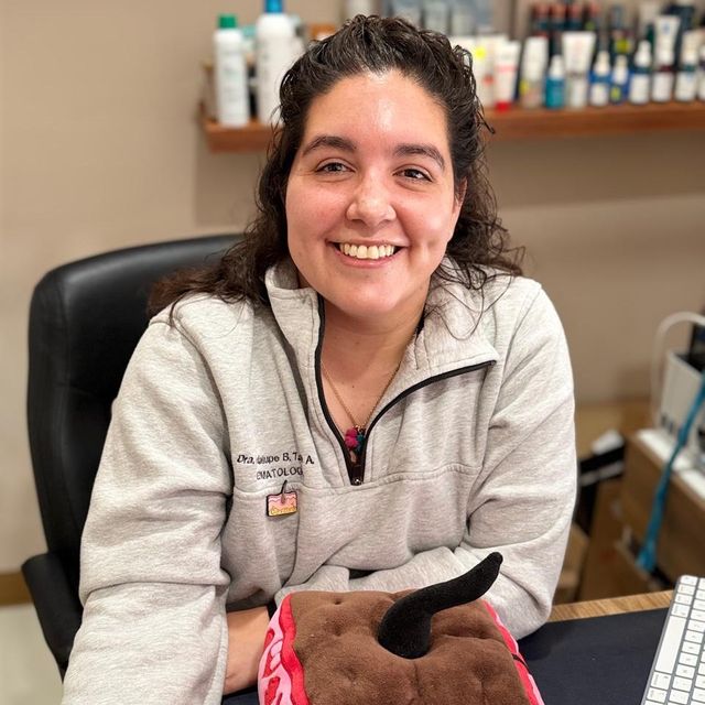 Guadalupe Bestina Tapia Amador, Dermatólogo Metepec