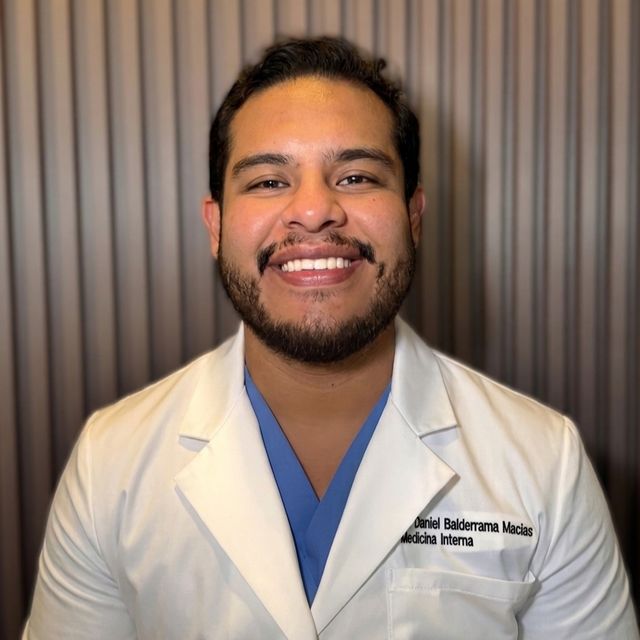 Daniel Balderrama Macias, Internista Monterrey