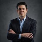 Dr. Victor González Uribe