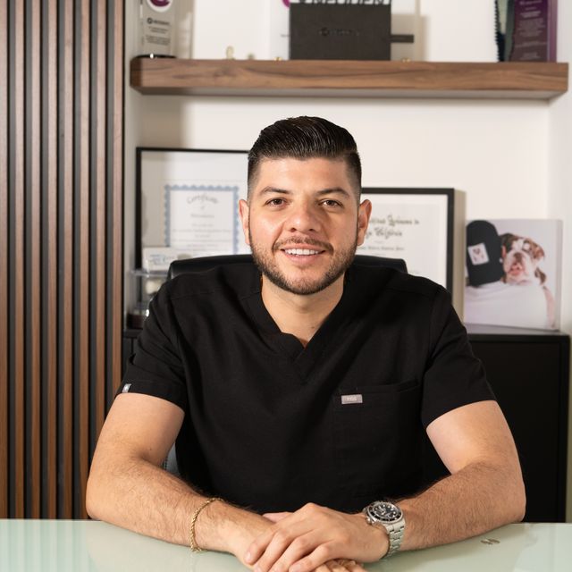 Cristobal Gastelum, Dentista - Odontólogo Tijuana