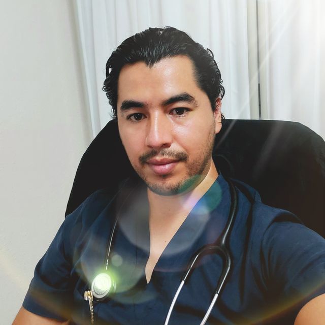 Victor Manuel Peralta de Dios, Médico general Poncitlán