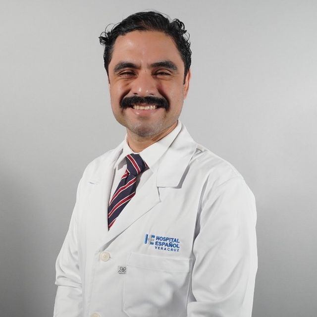 Gustavo Sarmiento Blanco, Traumatólogo Veracruz Centro