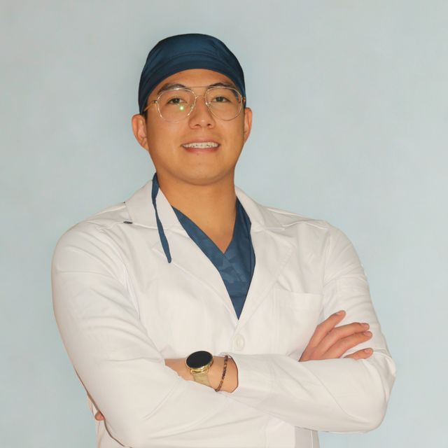 Michel Flores Flores, Dentista - Odontólogo Gustavo A Madero