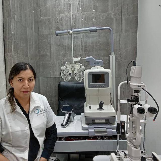 Monica Martinez Paz, Optometrista Jesús María