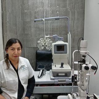 Ampliar imagen: Monica Martinez Paz, Optometrista Jesús María