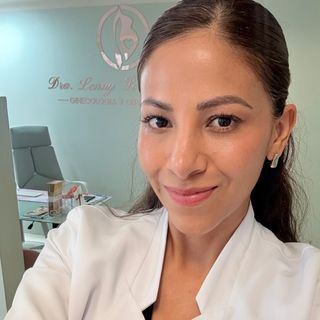 Ampliar imagen: Lenny Selene Poot Rangel, Ginecólogo Morelia