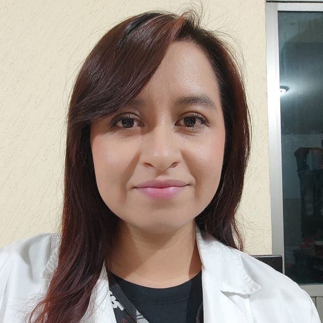 Adriana Velasco Valdez, Pediatra Pachuca de Soto