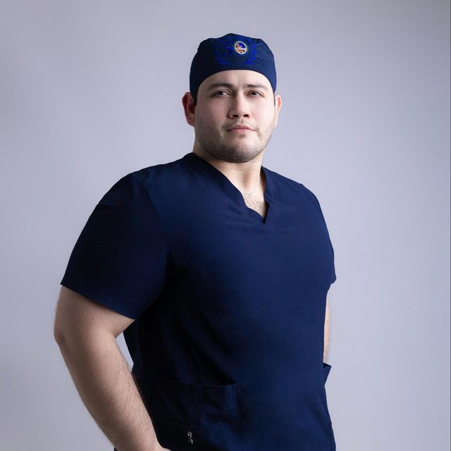 Luis Arturo Falcón Cancino, Cirujano general Mérida