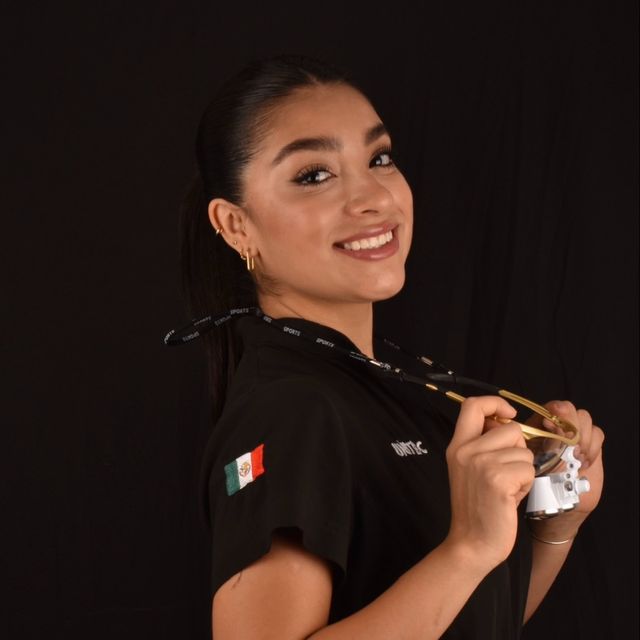 Fernanda Moreno, Dentista - Odontólogo Miguel Hidalgo