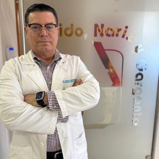 Acercar imagen: René Contreras, Otorrinolaringólogo Mazatlan