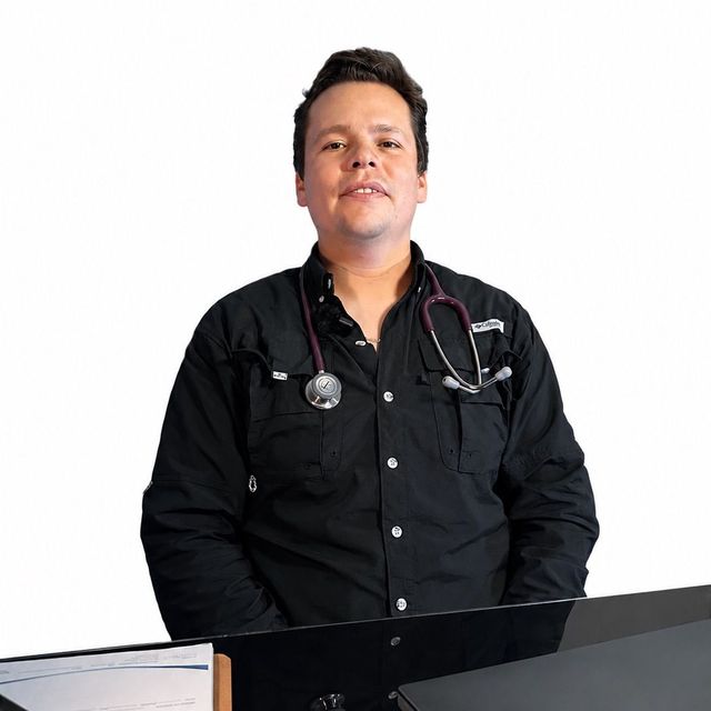 Victor Manuel  Montero Mercado, Médico general Durango