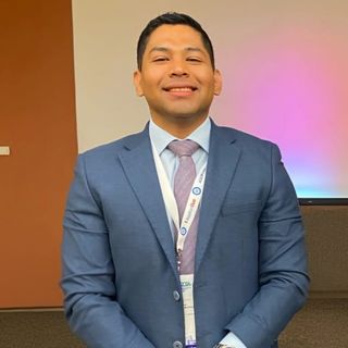 Dr. Alejandro Valtodano