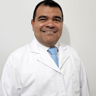 Ampliar imagen: Roel Ramírez González, Médico de familia General Escobedo