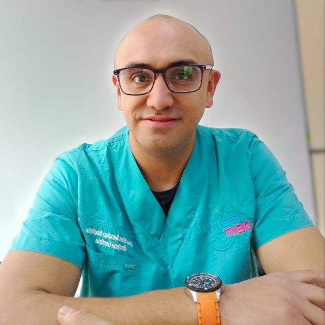 Josue Eden Sánchez Bautista, Dentista - Odontólogo Querétaro