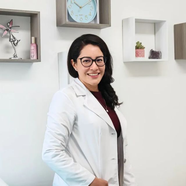 Ana Karen Salas, Reumatólogo Gustavo A Madero