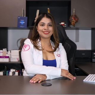 Ampliar imagen: Paulina Solano, Ginecólogo León