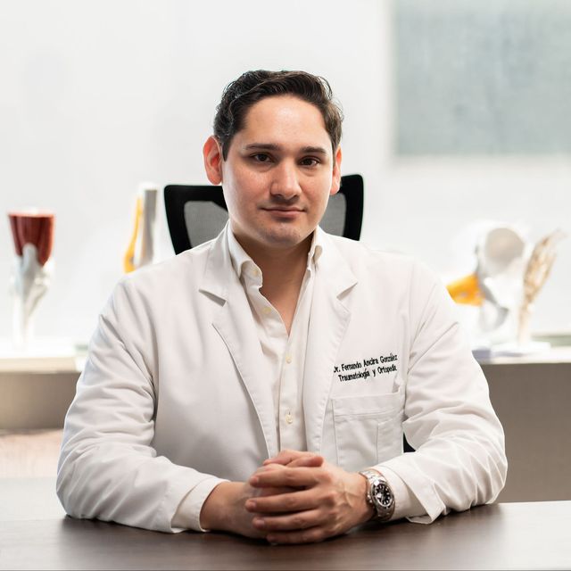 Fernando Ancira González, Ortopedista San Pedro Garza Garcia