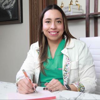 Cecilia Alejandra Torres Veloz, Ginecólogo Ciudad Juarez