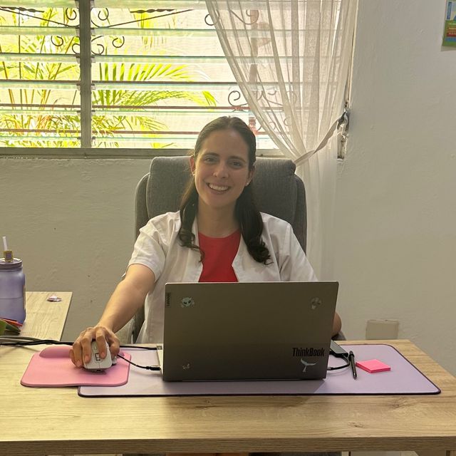 Victoria Bernal Terán, Nutriólogo clínico Mérida