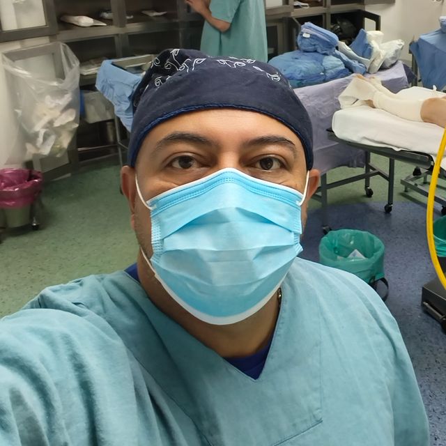 José de Jesús González Avendaño, Ginecólogo Cuautitlán