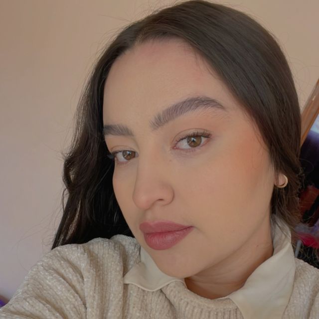 Ariana Ledesma, Psicólogo Villanueva