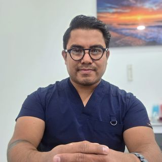 Dr. Luis Alberto Juárez Carrera