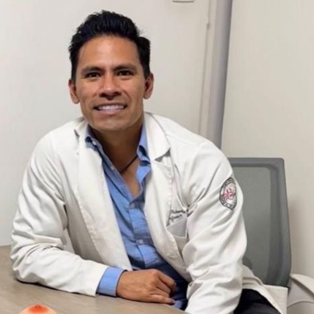 J. Roberto Montes Ochoa, Cirujano general Pachuca